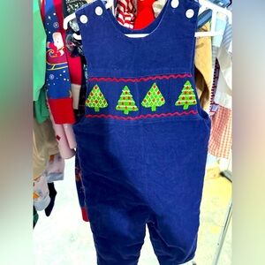 Worn once! Like new. Corduroy long all.